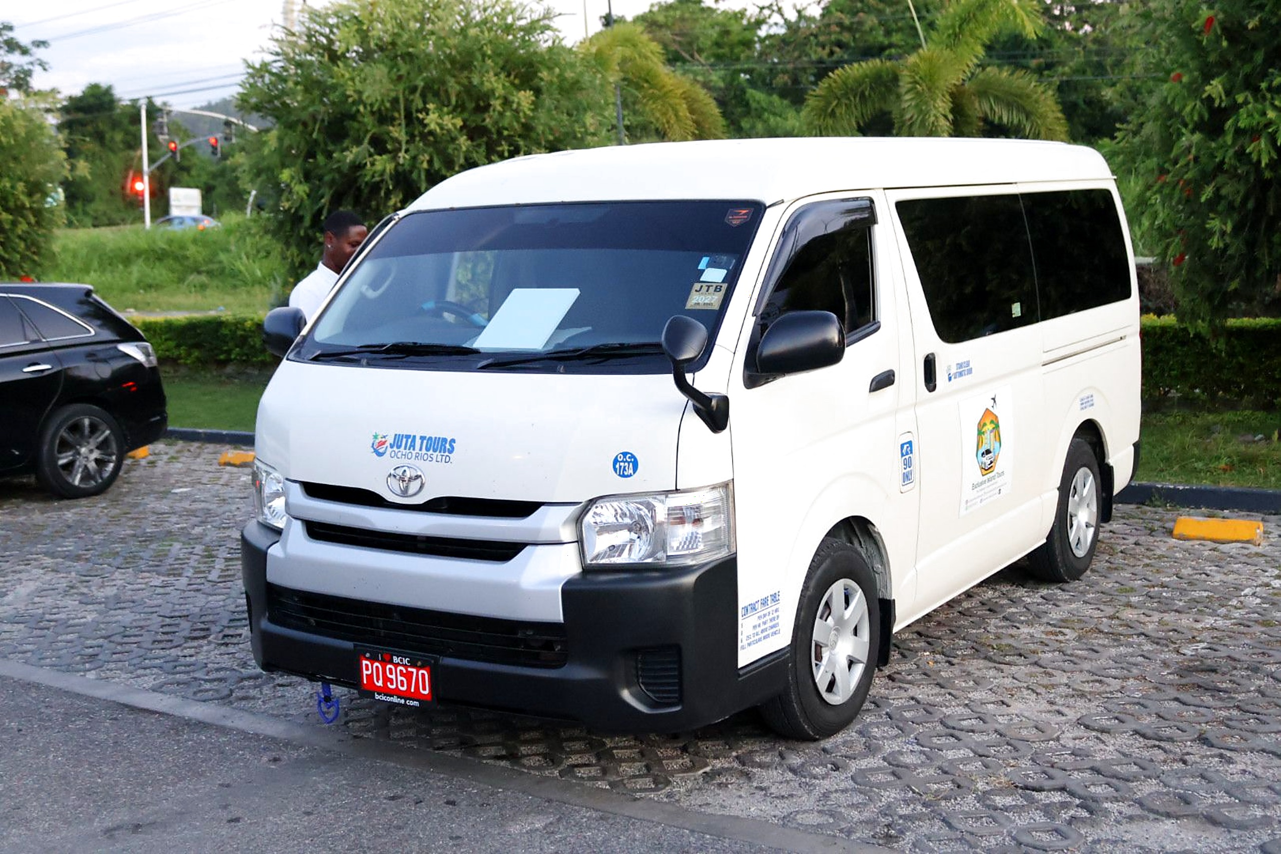 Private air-conditioned transfer vehicle in Jamaica
