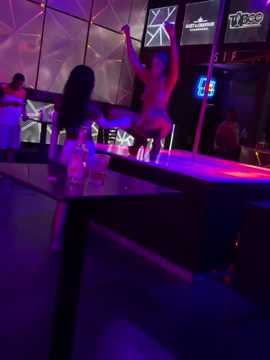 Guests enjoying Jamaica nightlife