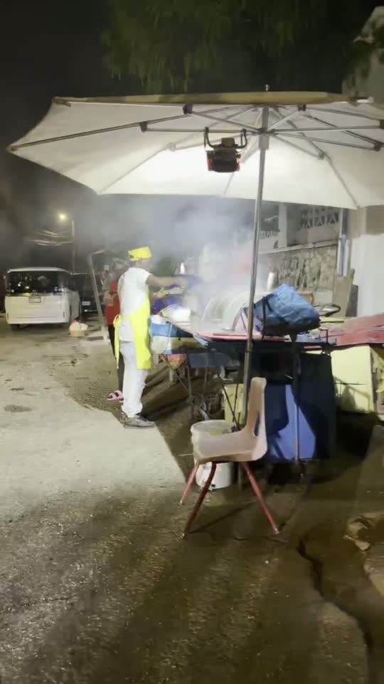 Guests stopping for authentic local Jamaican food