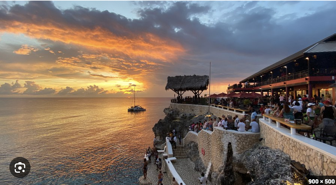 Catamaran cruise to Rick's Cafe